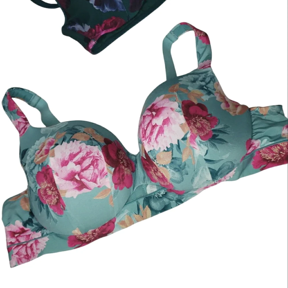 Casique Intimates Bra 44 DD Comfort Bliss Light Balconette Floral Underwire Bra